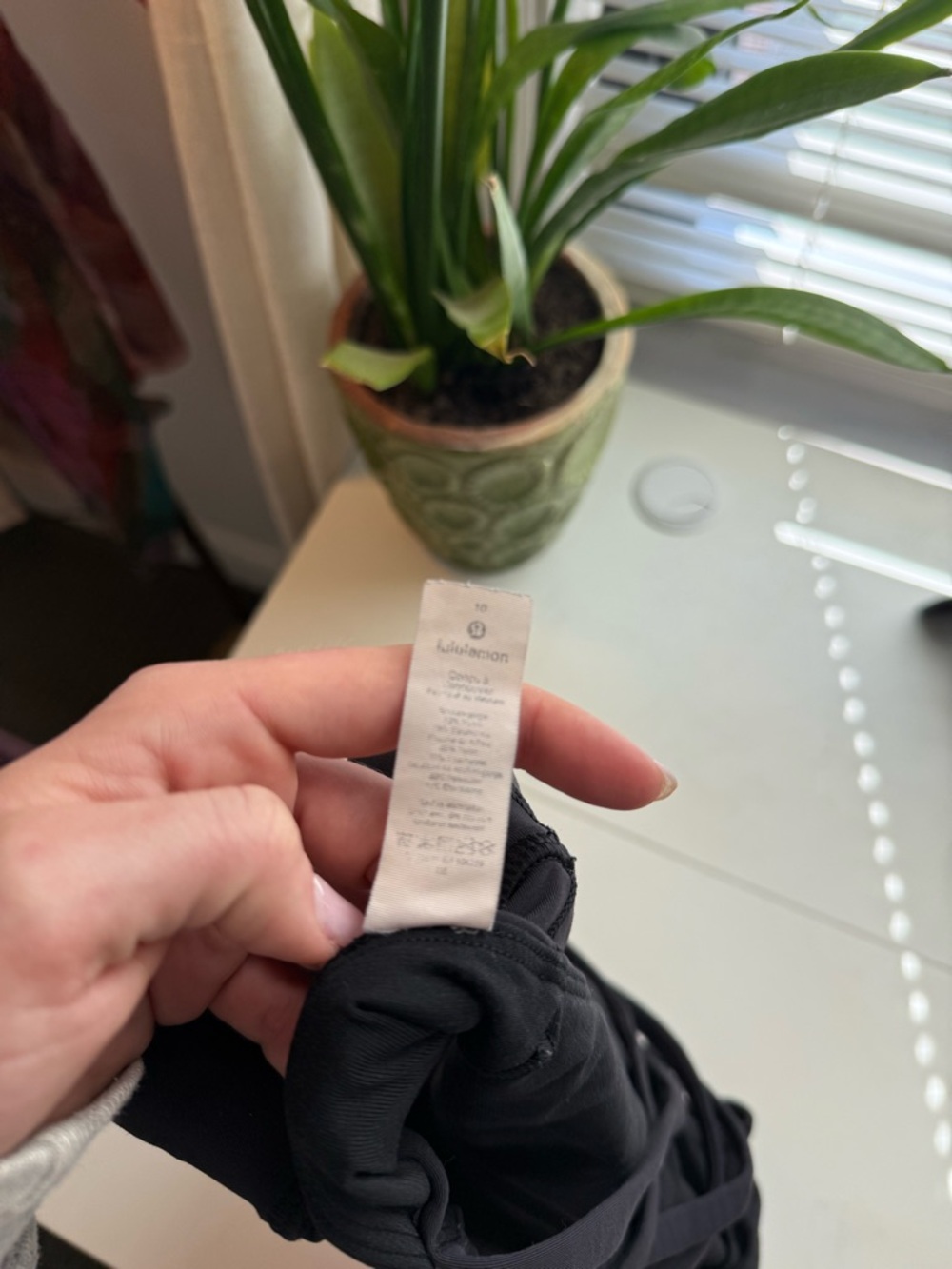 lululemon Black High Neck Sports Bra - Picture 3 of 4